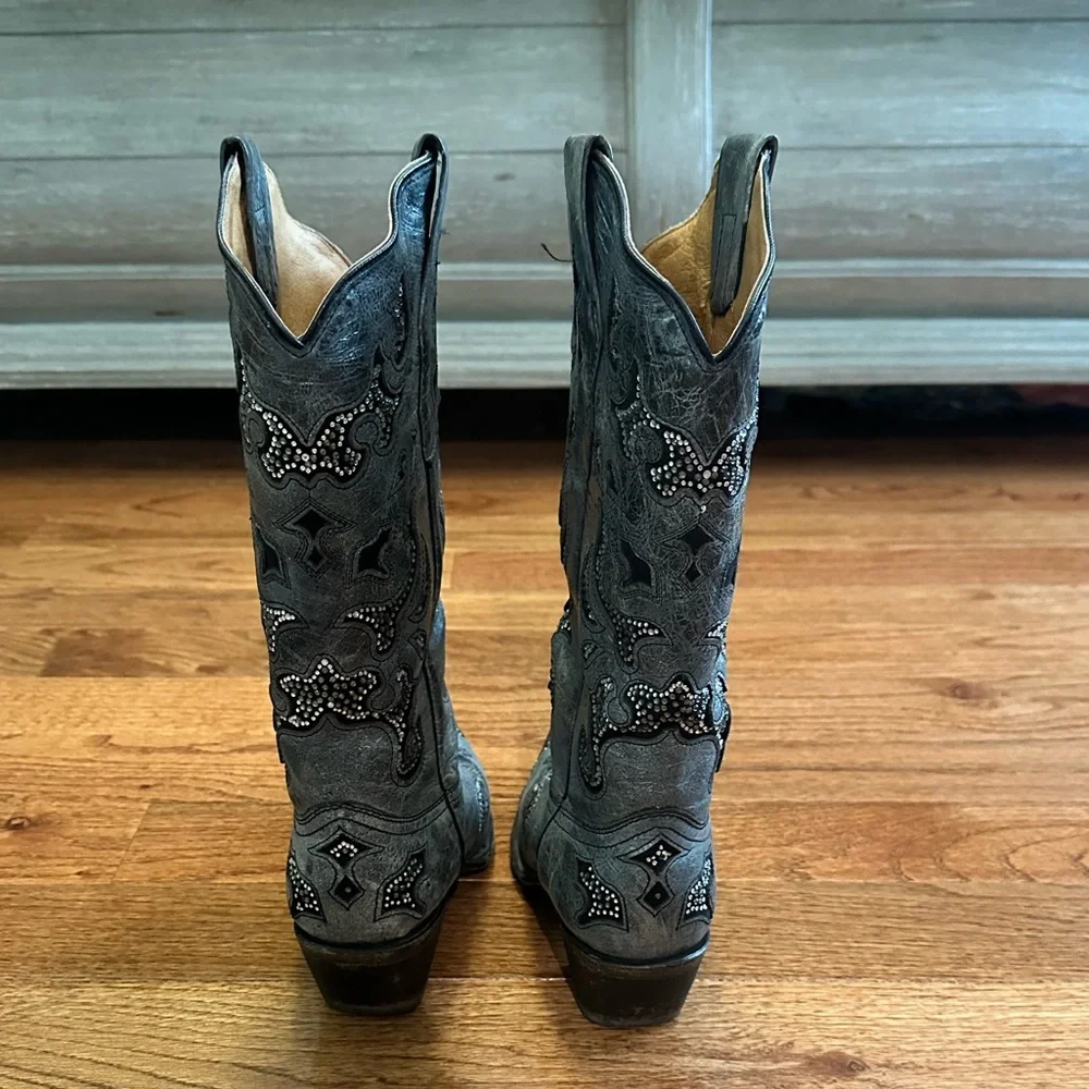 Size 8M Corral Women’s Boots - Picture 3 of 8